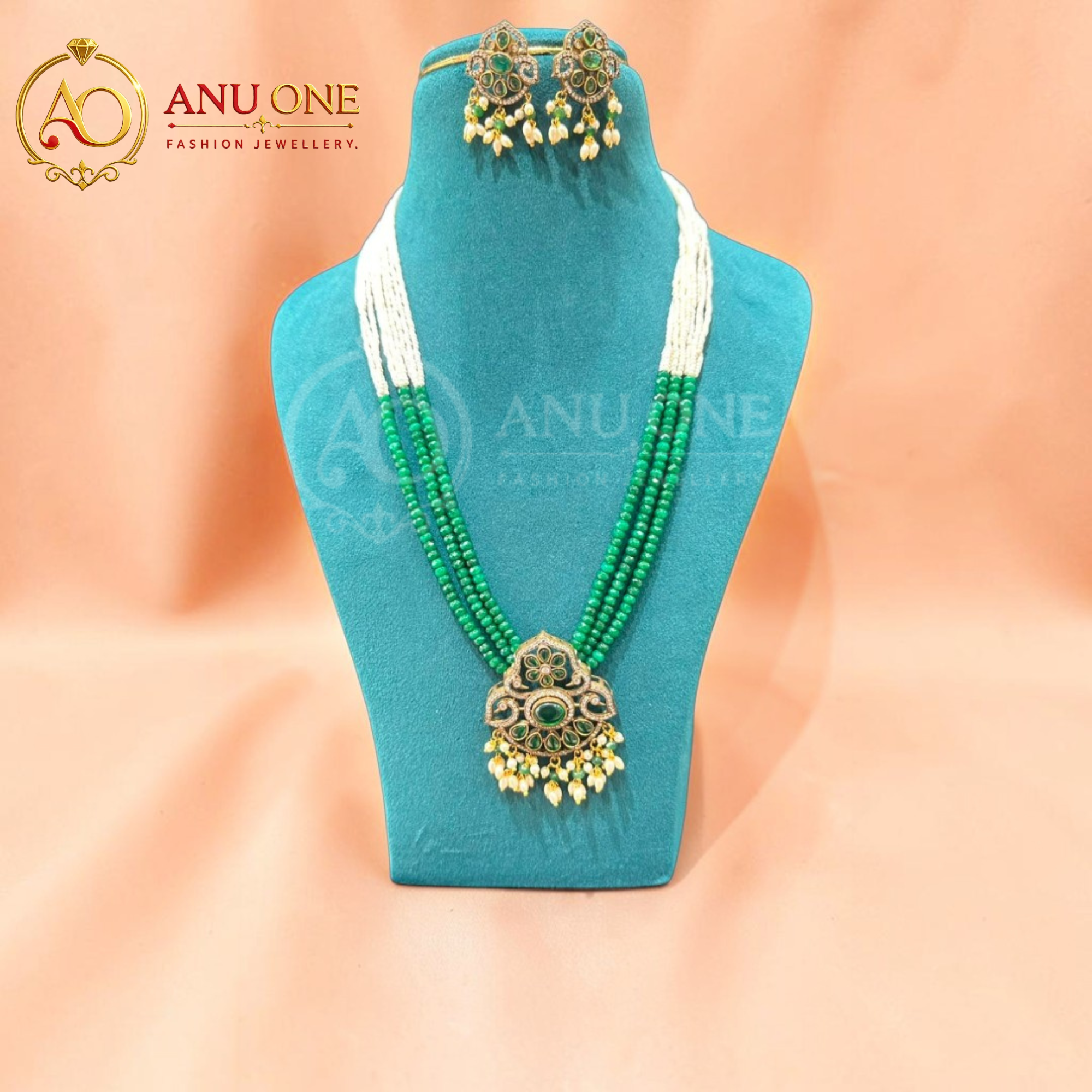 Green Beaded Kundan Necklace - Image 2